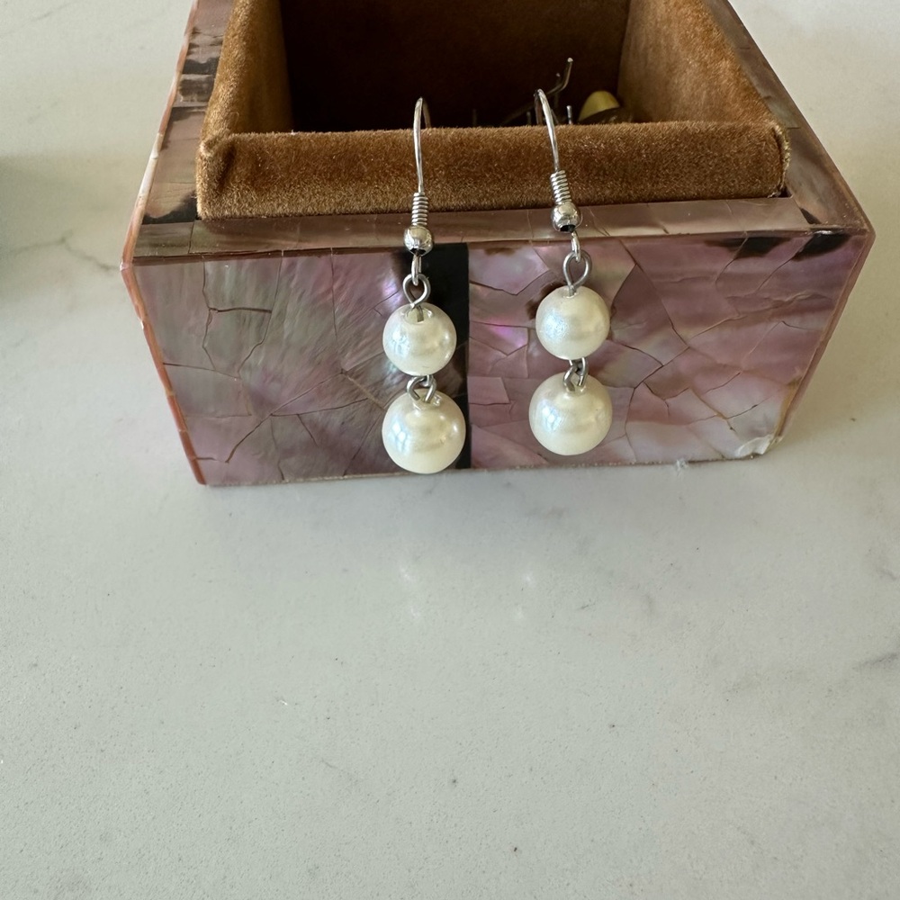 Elegant Pearl Drop Earrings